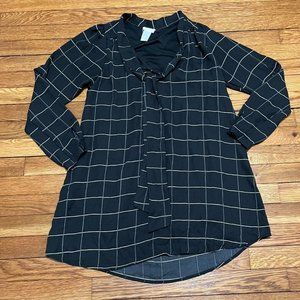 Sienna Sky Flowy Top Womens Size Small Black Tunic Blouse Long Sleeve Tie Neck